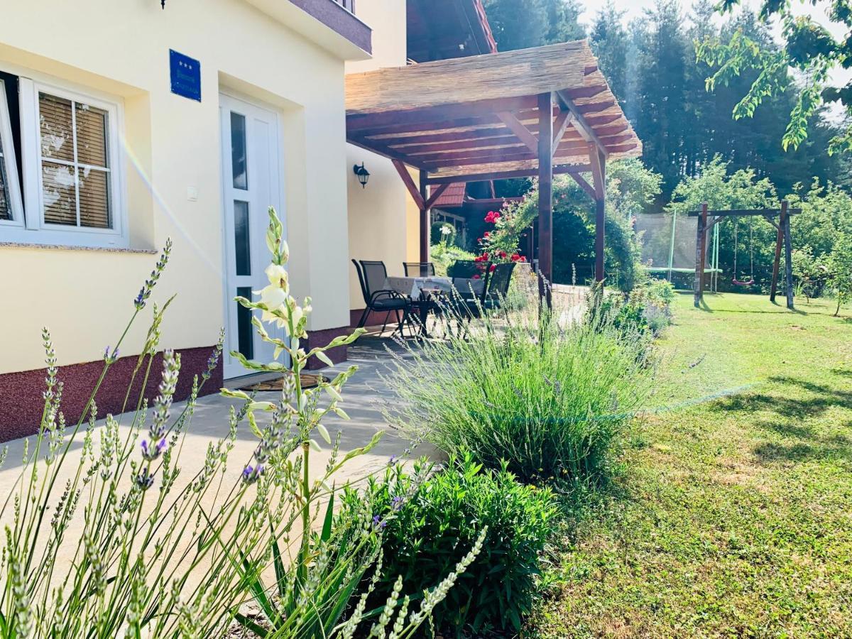 Apartman Korina Otočac Buitenkant foto