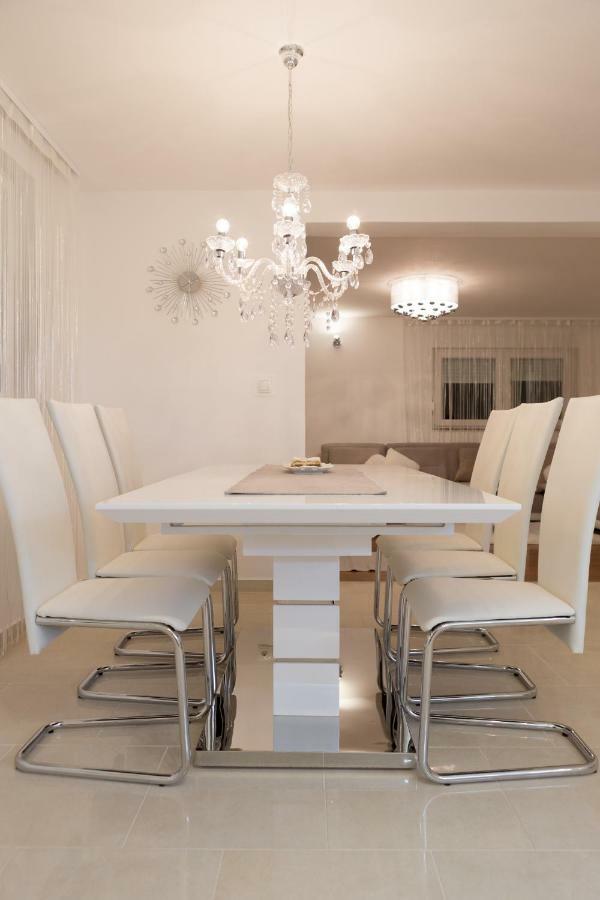 Apartman Korina Otočac Buitenkant foto