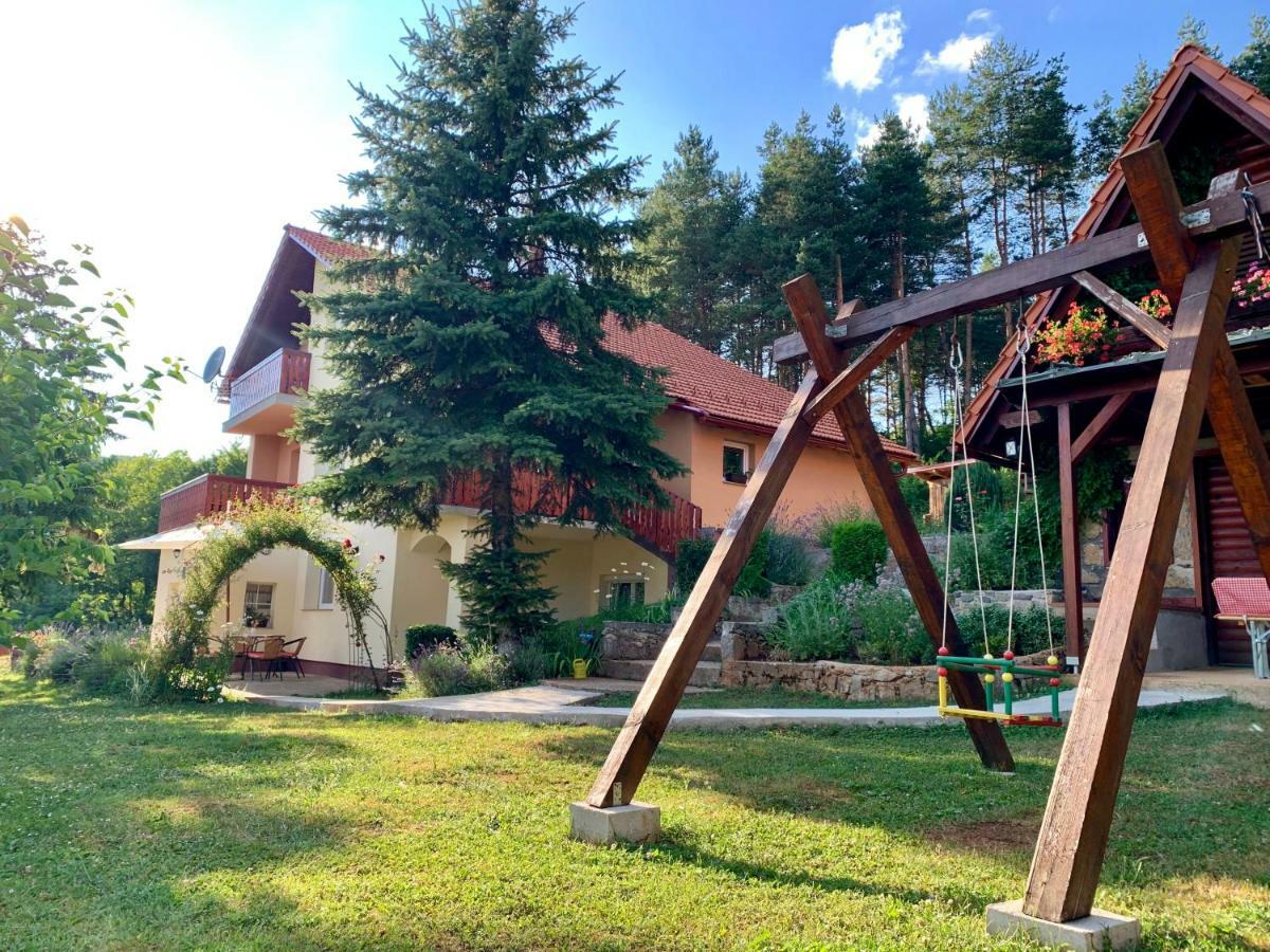 Apartman Korina Otočac Buitenkant foto